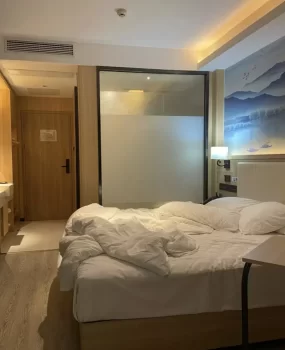 185气质暖男，温柔服务好时间久。