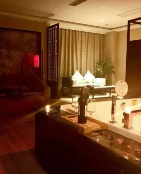 外围小姐姐 外表单纯内心骚又主动,可上门